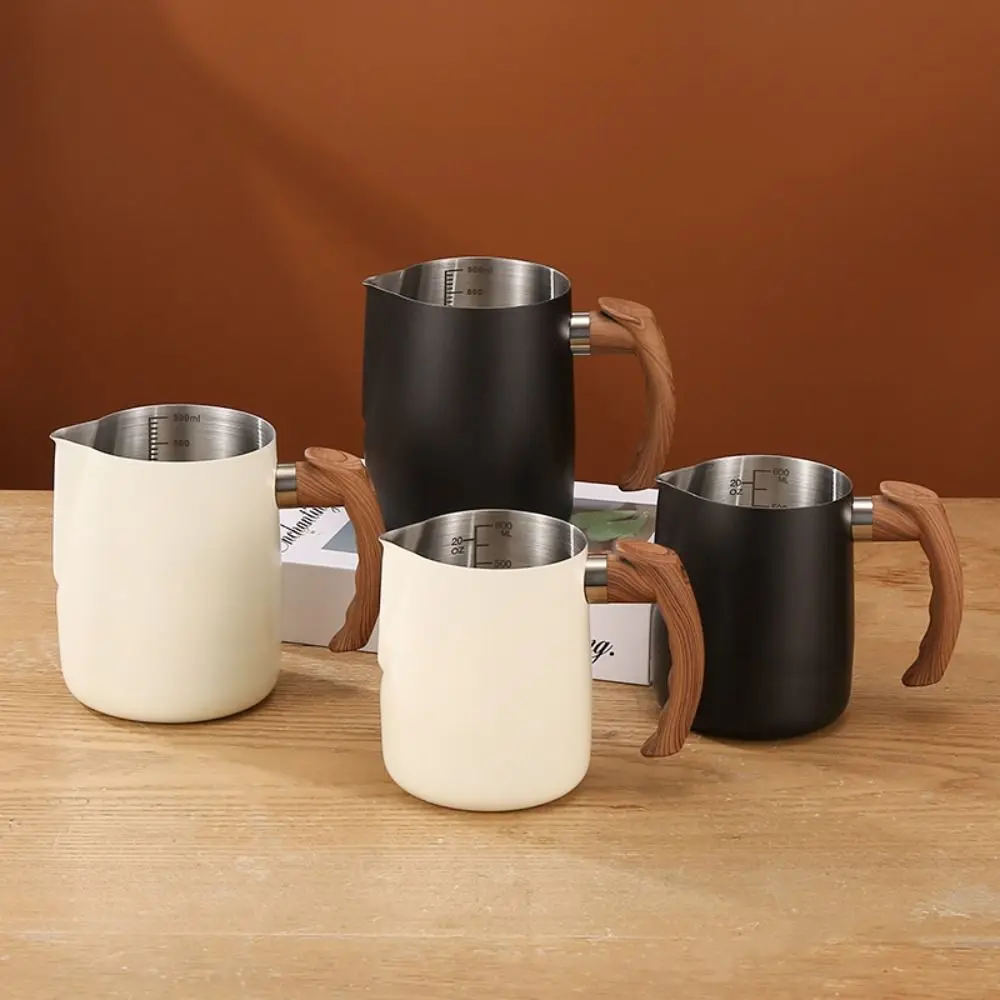 With Scale Milk Frothing Pitcher Wooden Grain Handle 600/900ml Coffee Kettle 304 Stainless Steel Eagle Spout Latte Art Cup
With Scale Milk Frothing Pitcher Wooden Grain Handle 600/900ml Coffee Kettle 304 Stainless Steel Eagle Spout Latte Art Cup