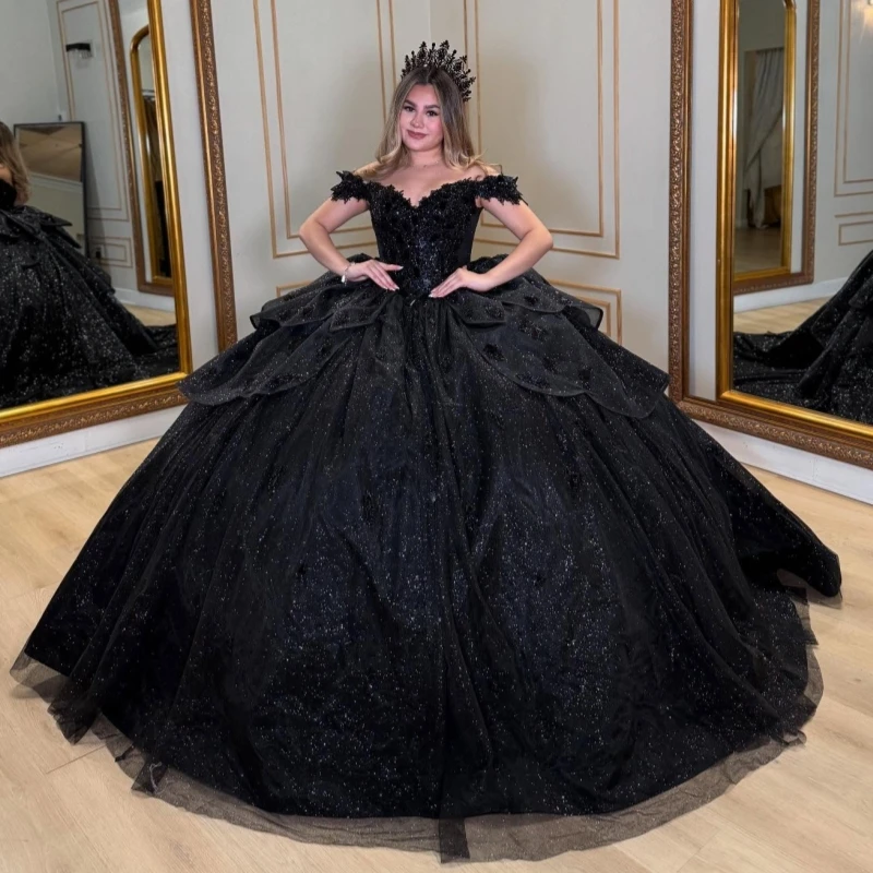 Black Shiny Princess Off the Shoulder Sweet 16 Dress Quinceanera Dresses Applique Beading Crystal Bow Tull Party Birthday Vestid
Black Shiny Princess Off the Shoulder Sweet 16 Dress Quinceanera Dresses Applique Beading Crystal Bow Tull Party Birthday Vestid