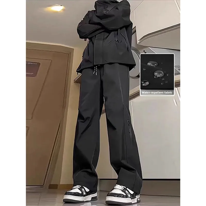 Мужские повседневные широкие спортивные брюки на подкладке, осень-зима, водонепроницаемые, ветрозащитные, свободные посадки, функциональные брюки
Мужские повседневные широкие спортивные брюки на подкладке, осень-зима, водонепроницаемые, ветрозащитные, свободные посадки, функциональные брюки