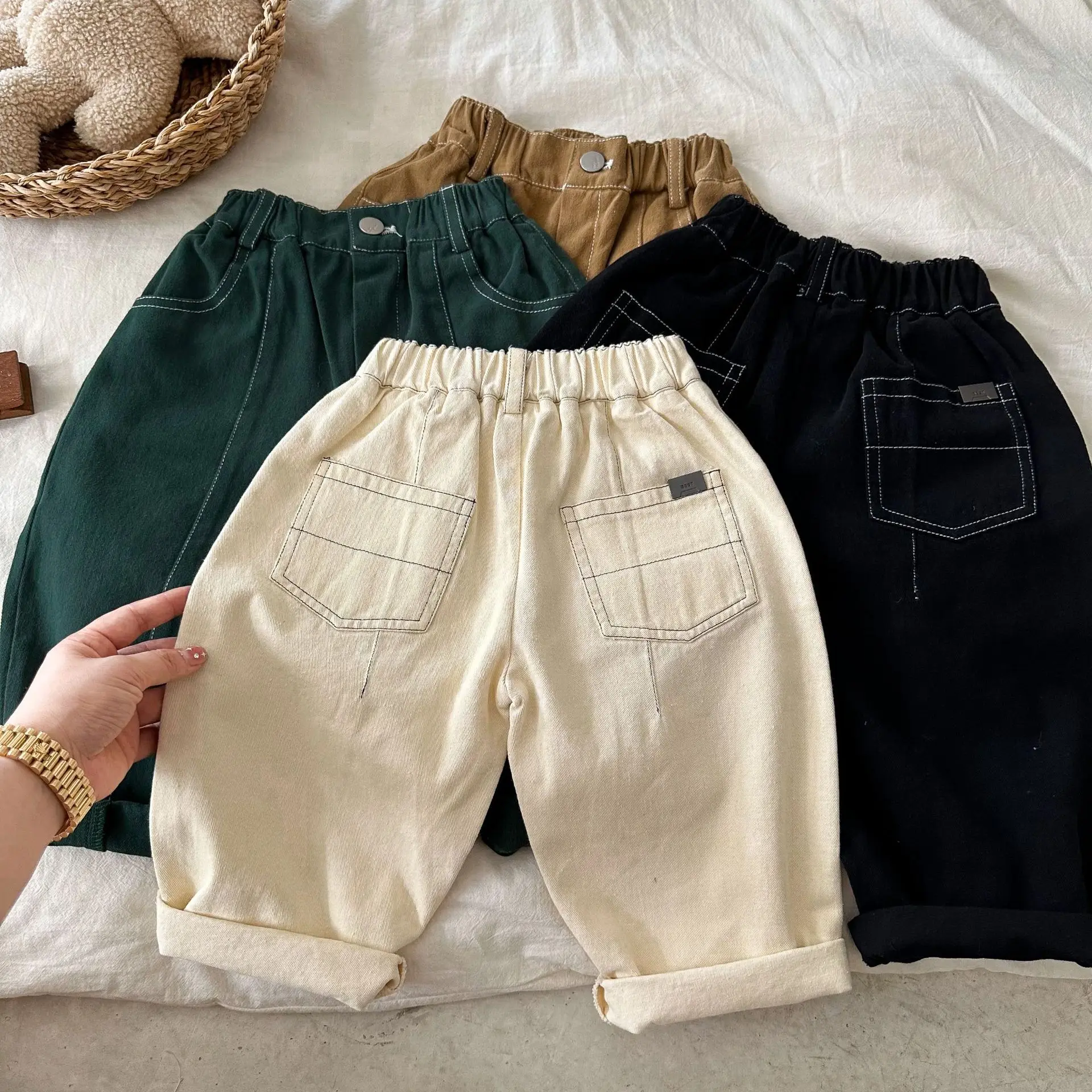 2023 New Fashionable Autumn Boys and Girls Solid Color Cotton Pants Baby Simple Pants Children Clothing Kids Casual Pants
2023 New Fashionable Autumn Boys and Girls Solid Color Cotton Pants Baby Simple Pants Children Clothing Kids Casual Pants