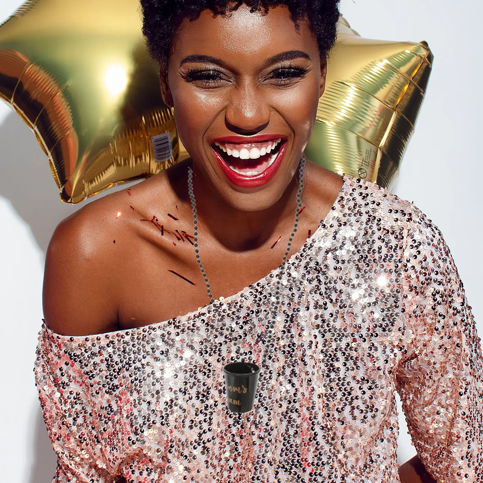 Набор из 12 пластиковых бокалов-ожерелий для девичника с бусинами, яркий стильный подарок для друзей и семьи на празднование
Набор из 12 пластиковых бокалов-ожерелий для девичника с бусинами, яркий стильный подарок для друзей и семьи на празднование