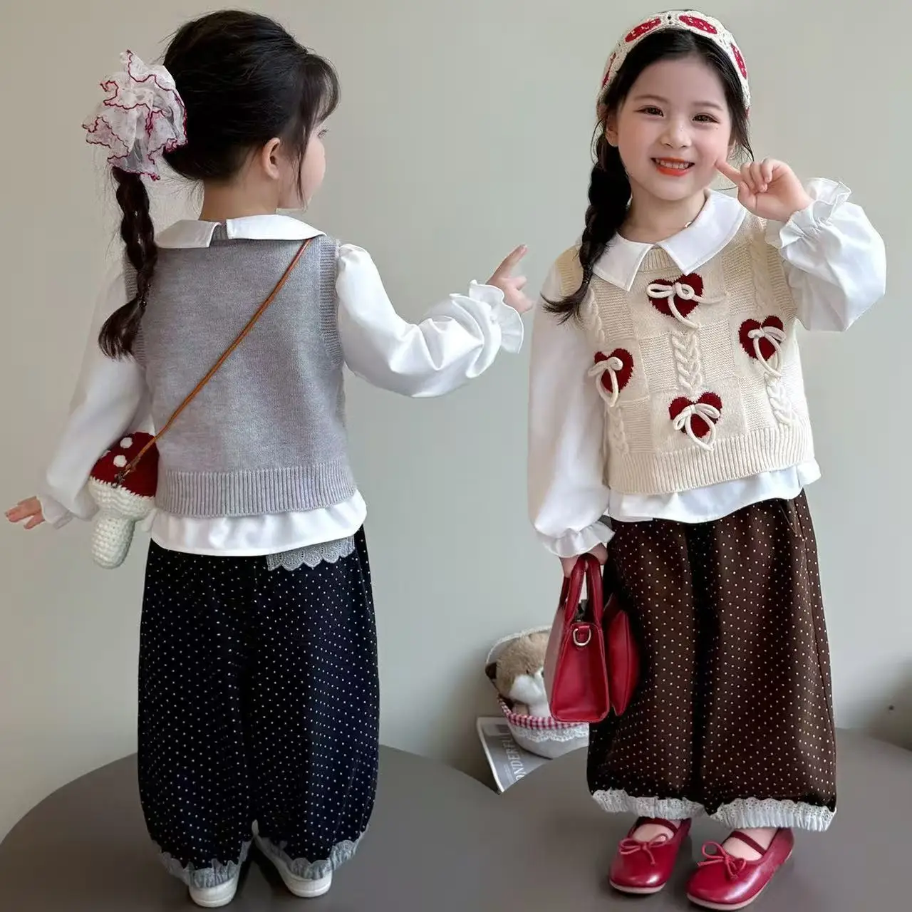 Kids Girls Jumper Waistcoat Set Autumn Fashionable Children Lapel Shirt Polka Dot Trousers Fashionable Three-piece Set 90-140cm
Kids Girls Jumper Waistcoat Set Autumn Fashionable Children Lapel Shirt Polka Dot Trousers Fashionable Three-piece Set 90-140cm