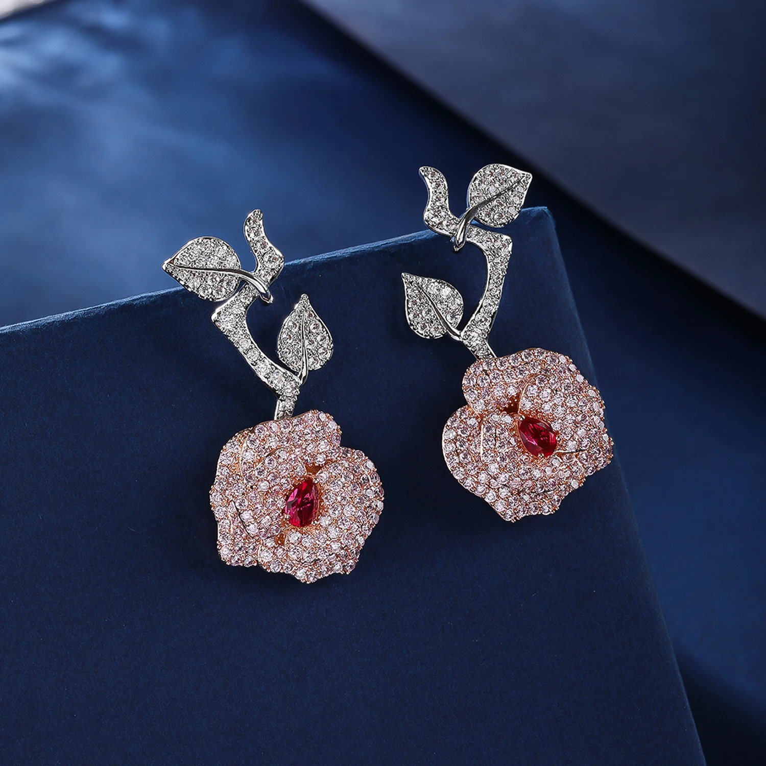 Elegant Pink, Blue Cubic Zirconia Crystal Dangle Rose Flower Earring Women Girl Prom Bridal Wedding Party Jewelry CE12156
Elegant Pink, Blue Cubic Zirconia Crystal Dangle Rose Flower Earring Women Girl Prom Bridal Wedding Party Jewelry CE12156