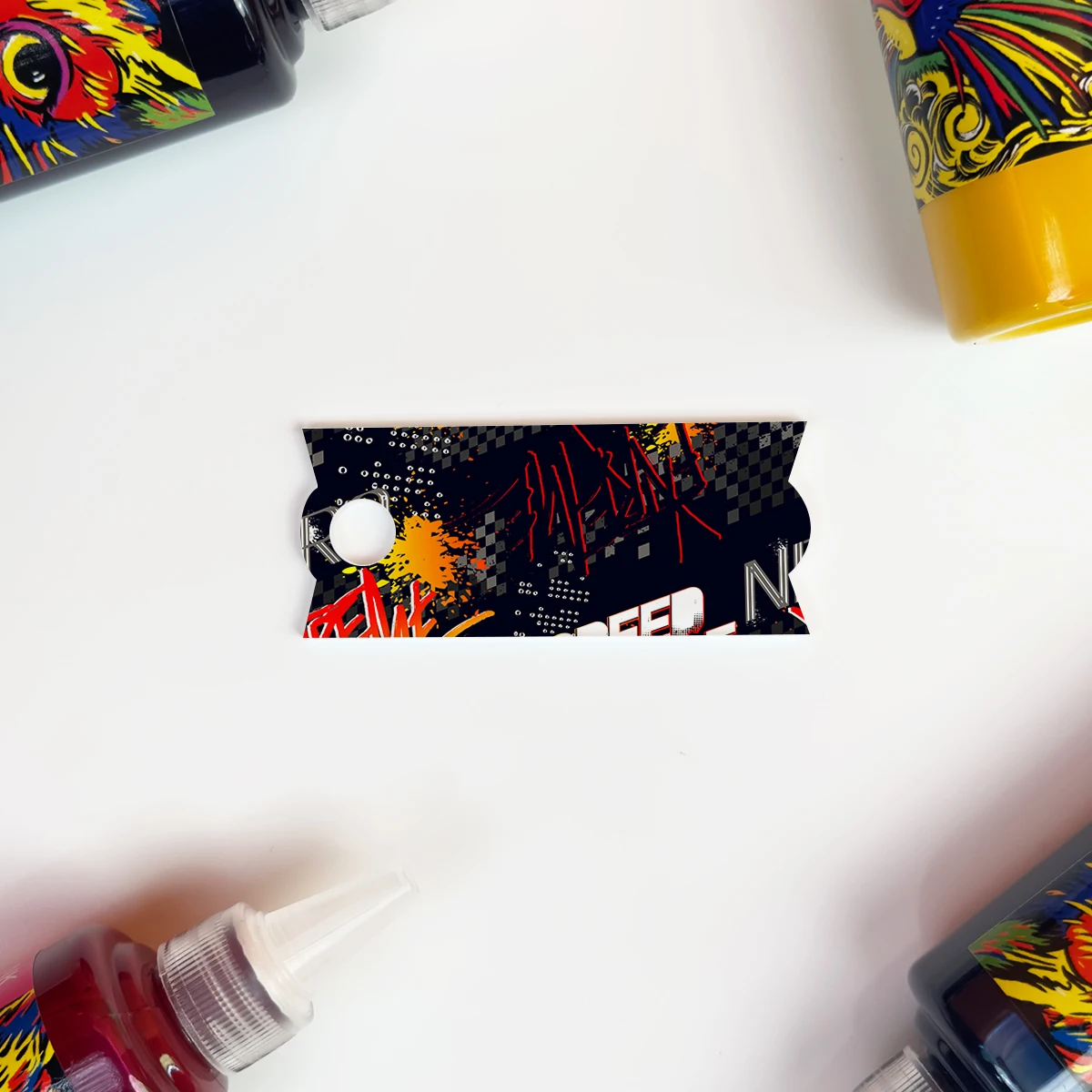 Tag1-graffiti #015 CupTop Creations стакан табличка с именем 40 унций, украшение крышки бутылки с водой
Tag1-graffiti #015 CupTop Creations стакан табличка с именем 40 унций, украшение крышки бутылки с водой
