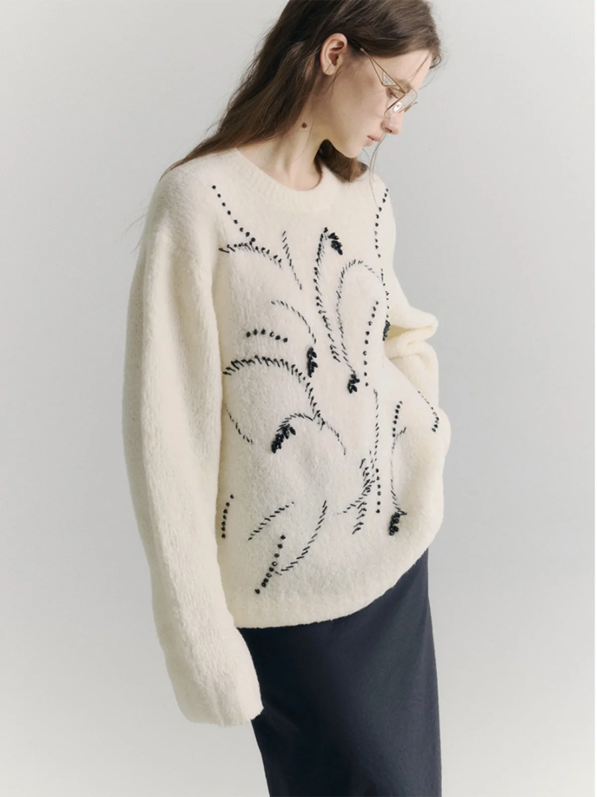 SOFTSELF Spring 2025 New Sle Woolen Sweater Heavy Embellied round Ne Knitwear Slimming Effect Commute Sle Loose Fit
SOFTSELF Spring 2025 New Sle Woolen Sweater Heavy Embellied round Ne Knitwear Slimming Effect Commute Sle Loose Fit