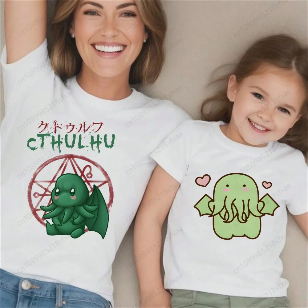 Футболка Cthulu and Lovecraft Ew People для мальчиков, летняя детская футболка для мальчиков, топы для маленьких девочек, семейные одинаковые рубашки
Футболка Cthulu and Lovecraft Ew People для мальчиков, летняя детская футболка для мальчиков, топы для маленьких девочек, семейные одинаковые рубашки