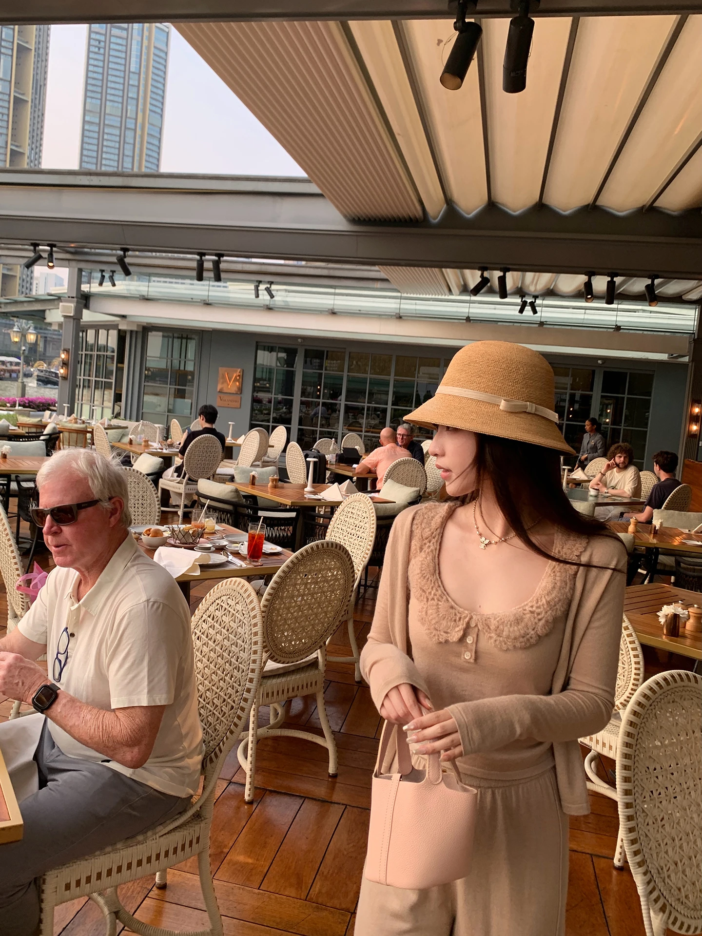 Cchen Chen Slow Tonal Long Sve Knitted Lace Slim Fit 3D Flower Pattern Open Cardigan And Vest Set for Women
Cchen Chen Slow Tonal Long Sve Knitted Lace Slim Fit 3D Flower Pattern Open Cardigan And Vest Set for Women