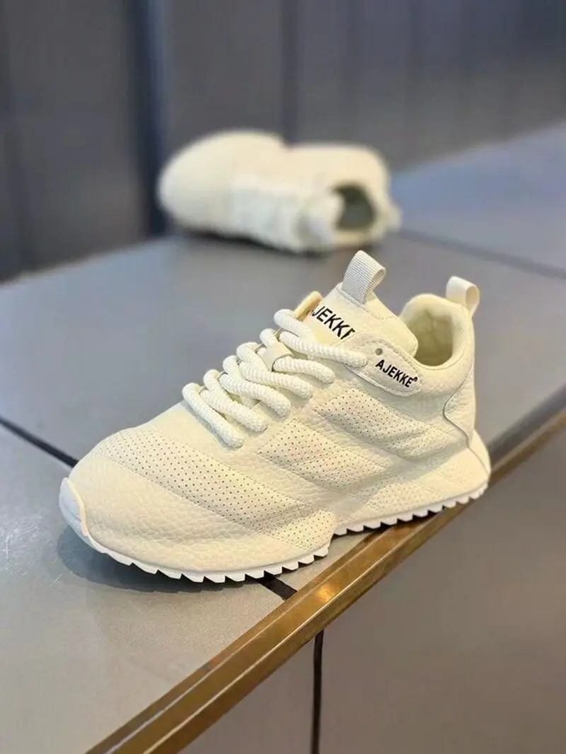 Casual Sport Shoes Unisex Low Top Running Shoes Breathable Mesh Waterproof Rubber Outsole Fashionable Dad Sneakers
Casual Sport Shoes Unisex Low Top Running Shoes Breathable Mesh Waterproof Rubber Outsole Fashionable Dad Sneakers