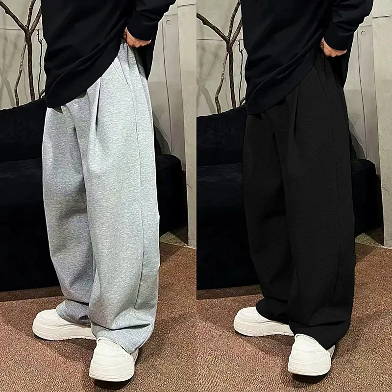 Autumn New Sle Men's Wide Leg Casual Pants Heavy Pleat Loose Street Faion Straight Tube Sweatpants Comfortable Casual Tro...
Autumn New Sle Men's Wide Leg Casual Pants Heavy Pleat Loose Street Faion Straight Tube Sweatpants Comfortable Casual Tro...