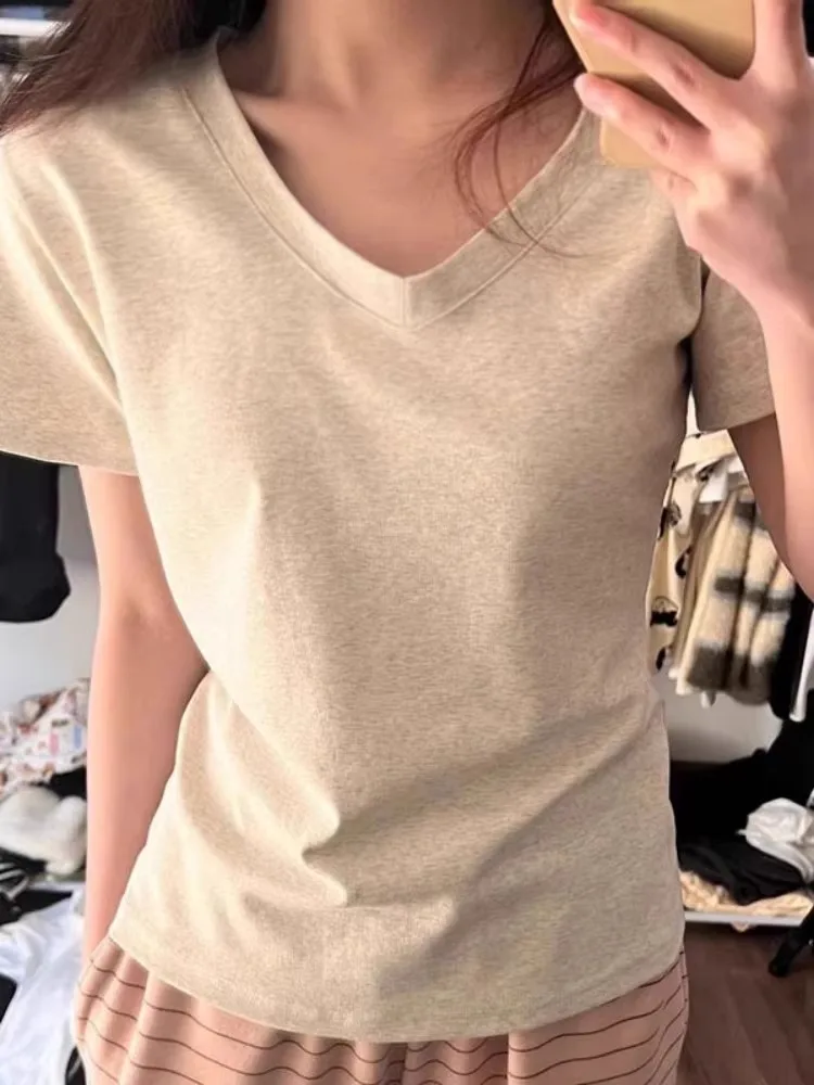 plus Size Women's Summer Loose Slim V-Neck Color Short Sleeve T-Shirt Casual Basic Style Base Shirt Top
plus Size Women's Summer Loose Slim V-Neck Color Short Sleeve T-Shirt Casual Basic Style Base Shirt Top