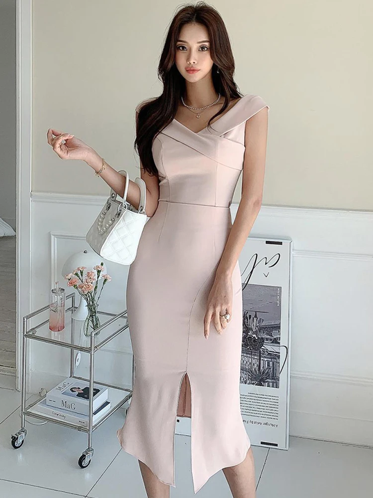 Fashion Summer 2 Pieces Outfit Women Elegant Sexy Off-Shoulder Short Cropped Tops Shirt Blouse Midi Skirt Mujer Slim Set Street
Fashion Summer 2 Pieces Outfit Women Elegant Sexy Off-Shoulder Short Cropped Tops Shirt Blouse Midi Skirt Mujer Slim Set Street