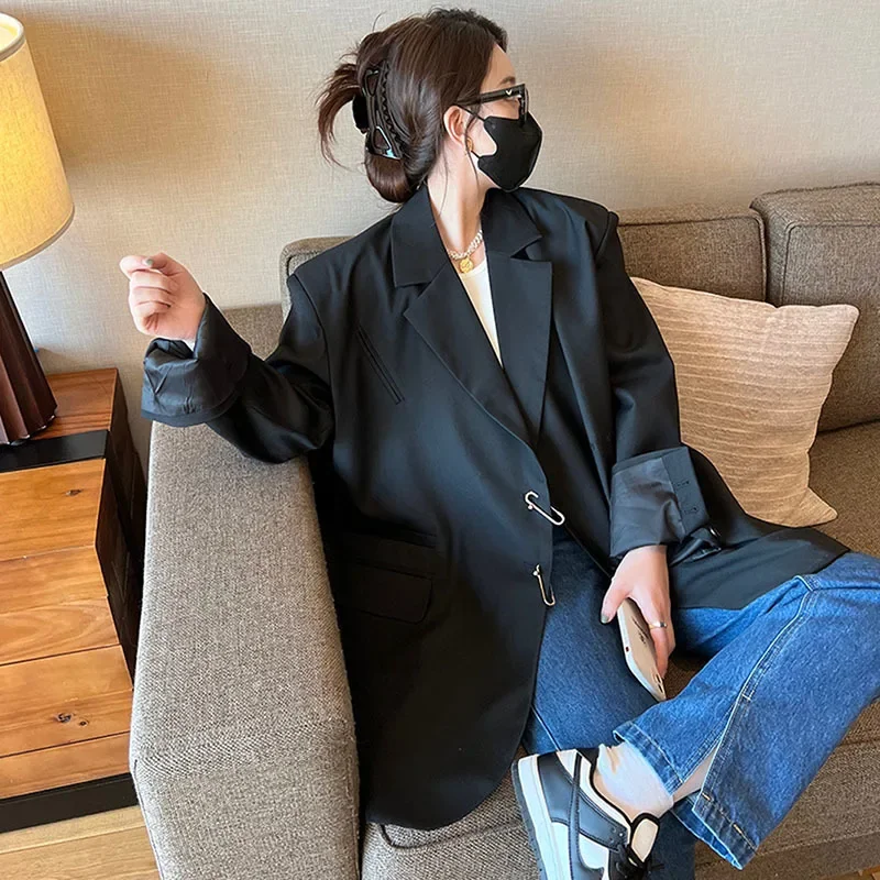 High Quality Women Black Suit Jacket 2025 Spring Autumn Casual Loose Notched Collar Single-breasted Long Sleeve Blazers Outwear
High Quality Women Black Suit Jacket 2025 Spring Autumn Casual Loose Notched Collar Single-breasted Long Sleeve Blazers Outwear