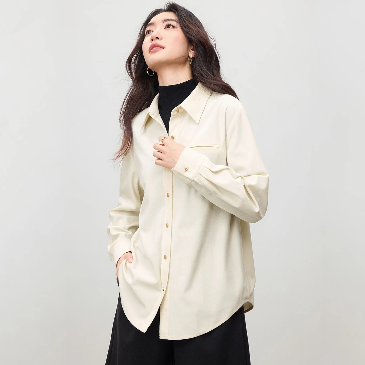 SENTUBILA Corduroy Shirts for Women Autumn 2026 Temperament Commute Solid Blouse Long Sleeve Shirt Tops 161CA6486X
SENTUBILA Corduroy Shirts for Women Autumn 2026 Temperament Commute Solid Blouse Long Sleeve Shirt Tops 161CA6486X
