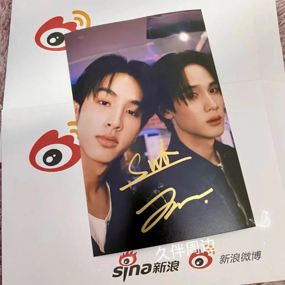 Not Official Thai Drama Mu-Te-Luv SurfJava Handwritten Signed Stills, 6-inch Photo Card
Not Official Thai Drama Mu-Te-Luv SurfJava Handwritten Signed Stills, 6-inch Photo Card