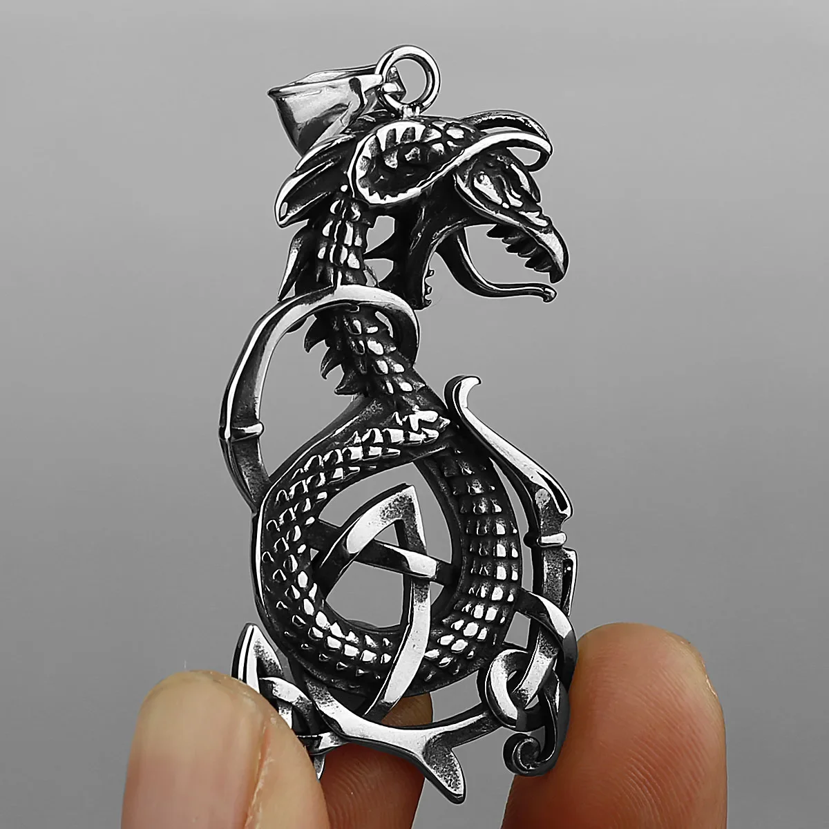 Viking Vintage Dragon Ouroboros Pendant Necklace Men's Scandinavian Stainless Steel Rune Amulet Necklace Jewelry Gift
Viking Vintage Dragon Ouroboros Pendant Necklace Men's Scandinavian Stainless Steel Rune Amulet Necklace Jewelry Gift