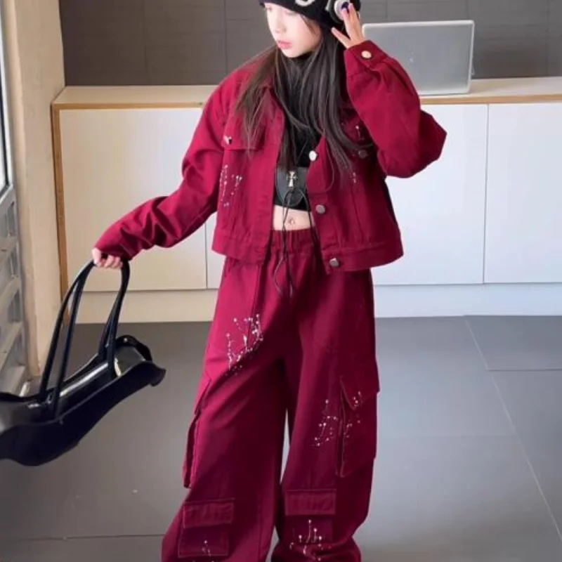 Kawaii модное ковбойское пальто для девочек, джинсовый комплект, студенческий весенне-осенний повседневный топ с героями мультфильмов, длинные штаны, комплект из 2 предметов, детская одежда
Kawaii модное ковбойское пальто для девочек, джинсовый комплект, студенческий весенне-осенний повседневный топ с героями мультфильмов, длинные штаны, комплект из 2 предметов, детская одежда