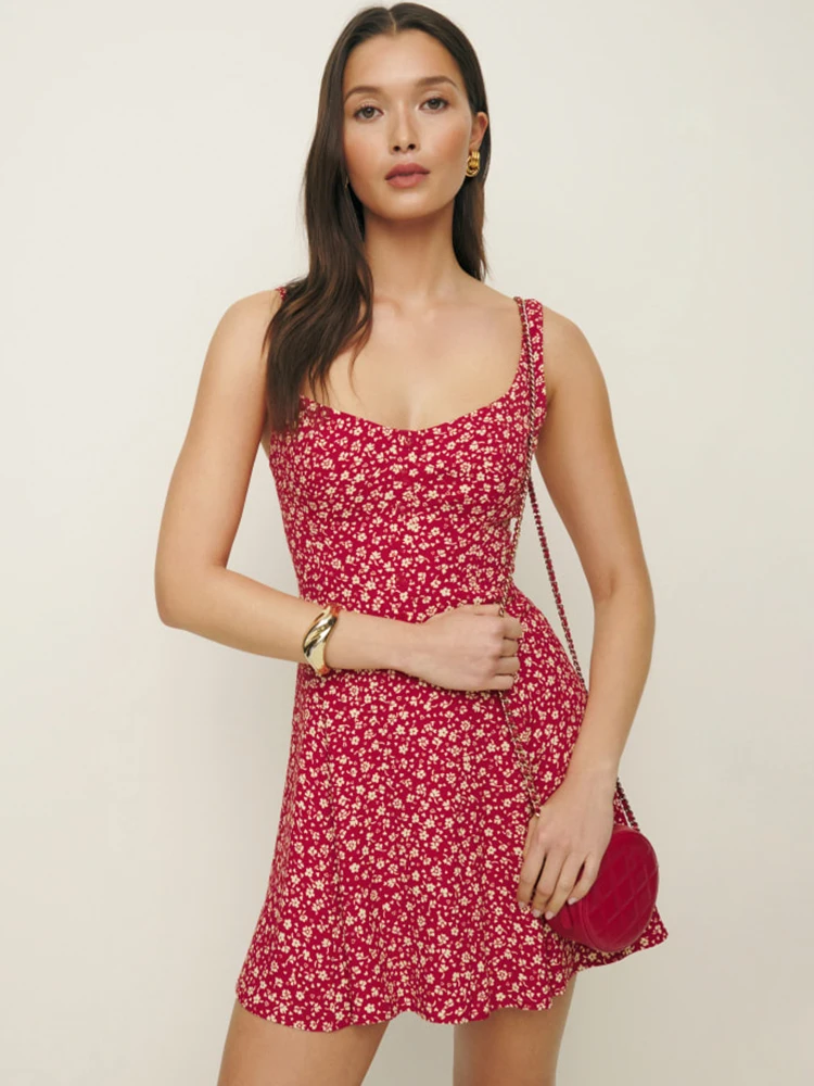 Floral Print Dresses For Women Spring Fashion Sexy Streetwear Backless Sleeveless A-Line Mini Vestidos Robes Female Elegant Fit
Floral Print Dresses For Women Spring Fashion Sexy Streetwear Backless Sleeveless A-Line Mini Vestidos Robes Female Elegant Fit