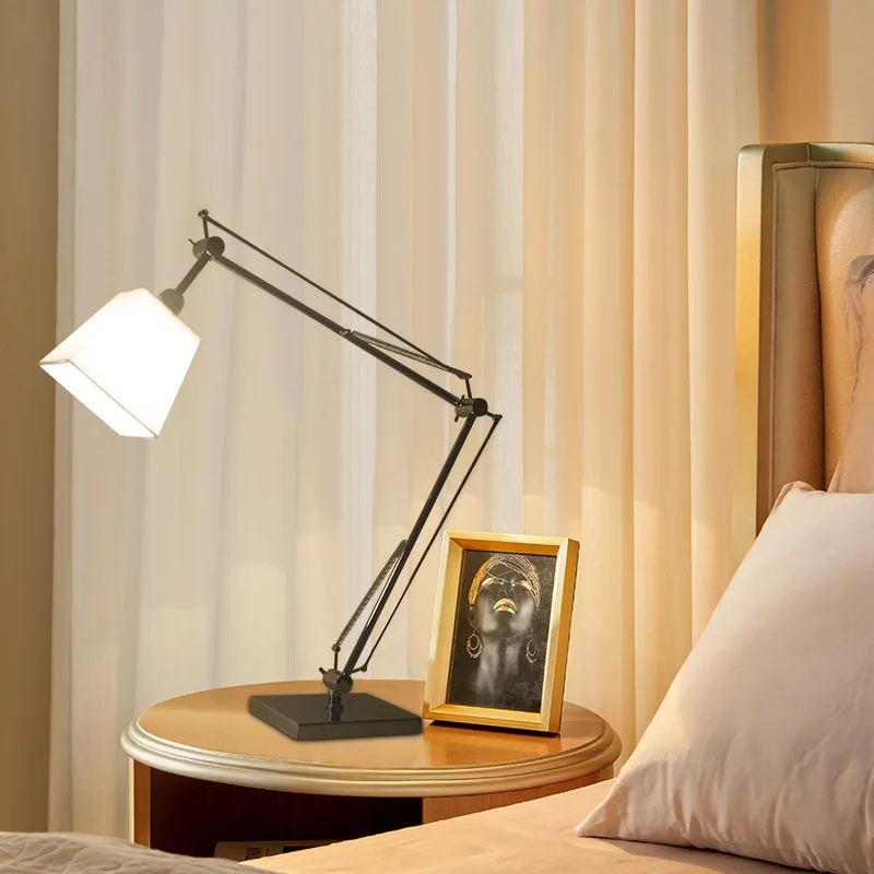 Folding desk lamp Student party dormitory study reading study desk lamp Hotel bedside desk lamp
Folding desk lamp Student party dormitory study reading study desk lamp Hotel bedside desk lamp