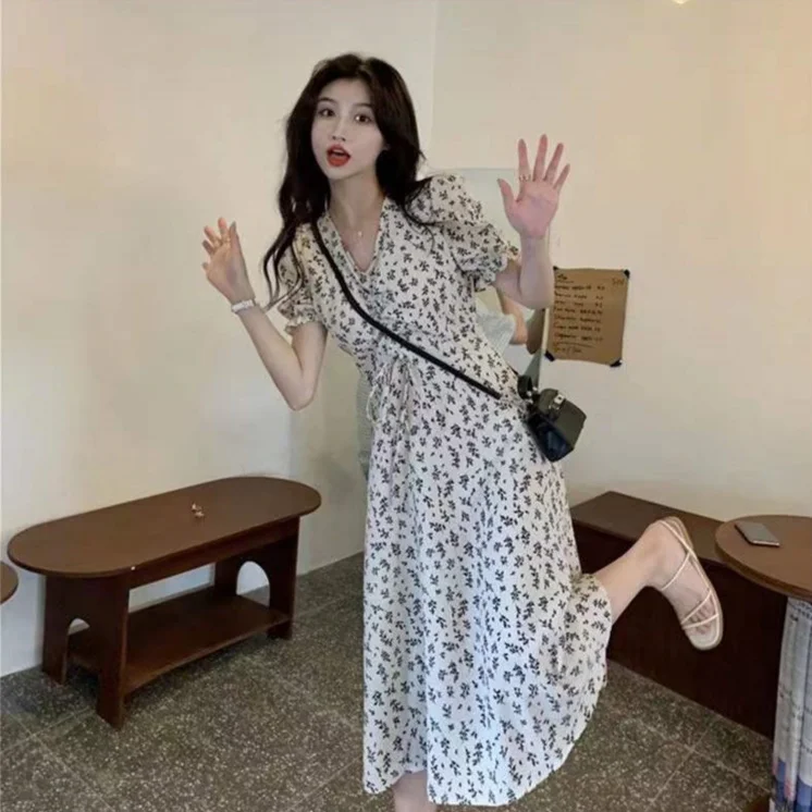 Summer French First Love Long Dress Women's Clothing Waist and Thin Sweet and Spicy Floral Dress
Summer French First Love Long Dress Women's Clothing Waist and Thin Sweet and Spicy Floral Dress