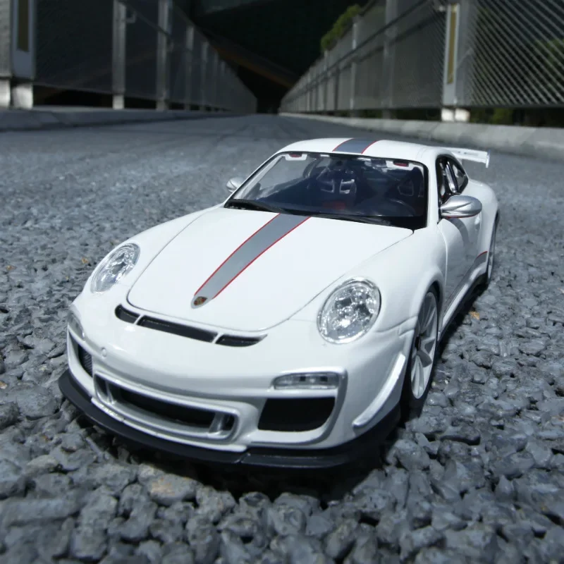 Модель автомобиля Porsche 911GT3 из белого сплава в масштабе 1:24, украшение для детской комнаты коллекционными игрушками, Детский Рождественский подарок для мальчиков
Модель автомобиля Porsche 911GT3 из белого сплава в масштабе 1:24, украшение для детской комнаты коллекционными игрушками, Детский Рождественский подарок для мальчиков