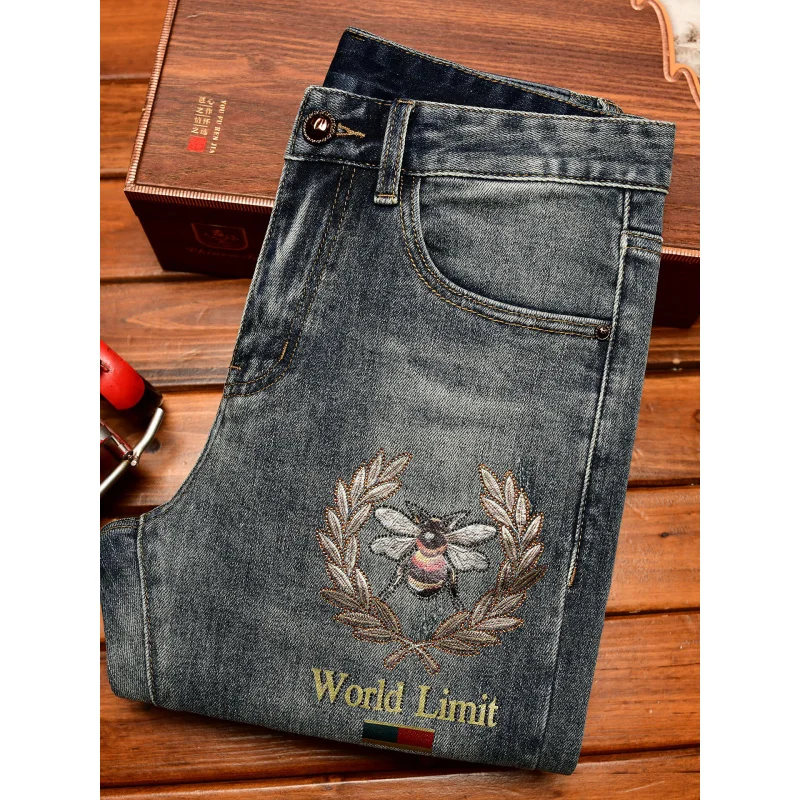 Light luxury high-end embroidered printed jeans men with ripped holes,, small feet, autumn casual trend pants
Light luxury high-end embroidered printed jeans men with ripped holes,, small feet, autumn casual trend pants