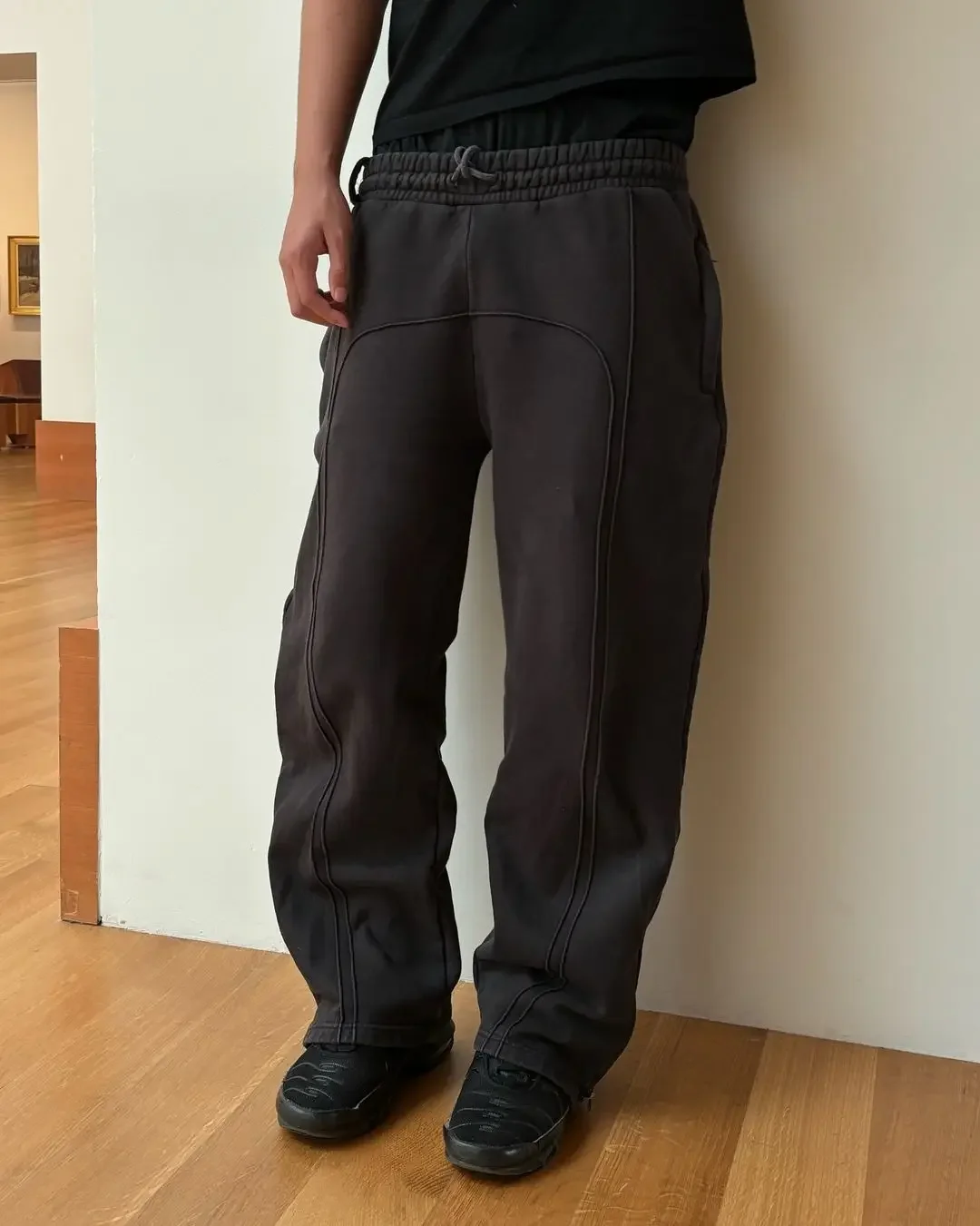 2025 High Street Trendy Straight Casual Pants American Harajuku Retro Splicing Oversized Sweatpants Men Personalized Streetwear
2025 High Street Trendy Straight Casual Pants American Harajuku Retro Splicing Oversized Sweatpants Men Personalized Streetwear