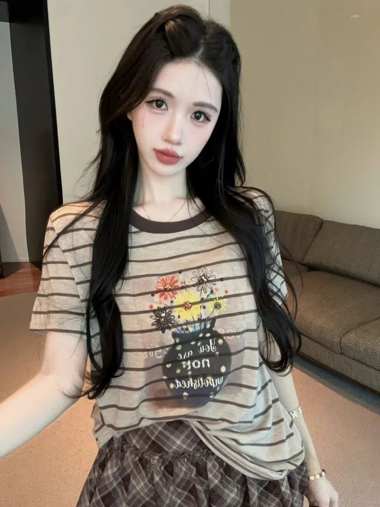 Korean Style round Neck T-Shirt And Plaid Skirt Summer New Handmade Beaded Cartoon Print Color Block Two Piece Set Women
Korean Style round Neck T-Shirt And Plaid Skirt Summer New Handmade Beaded Cartoon Print Color Block Two Piece Set Women
