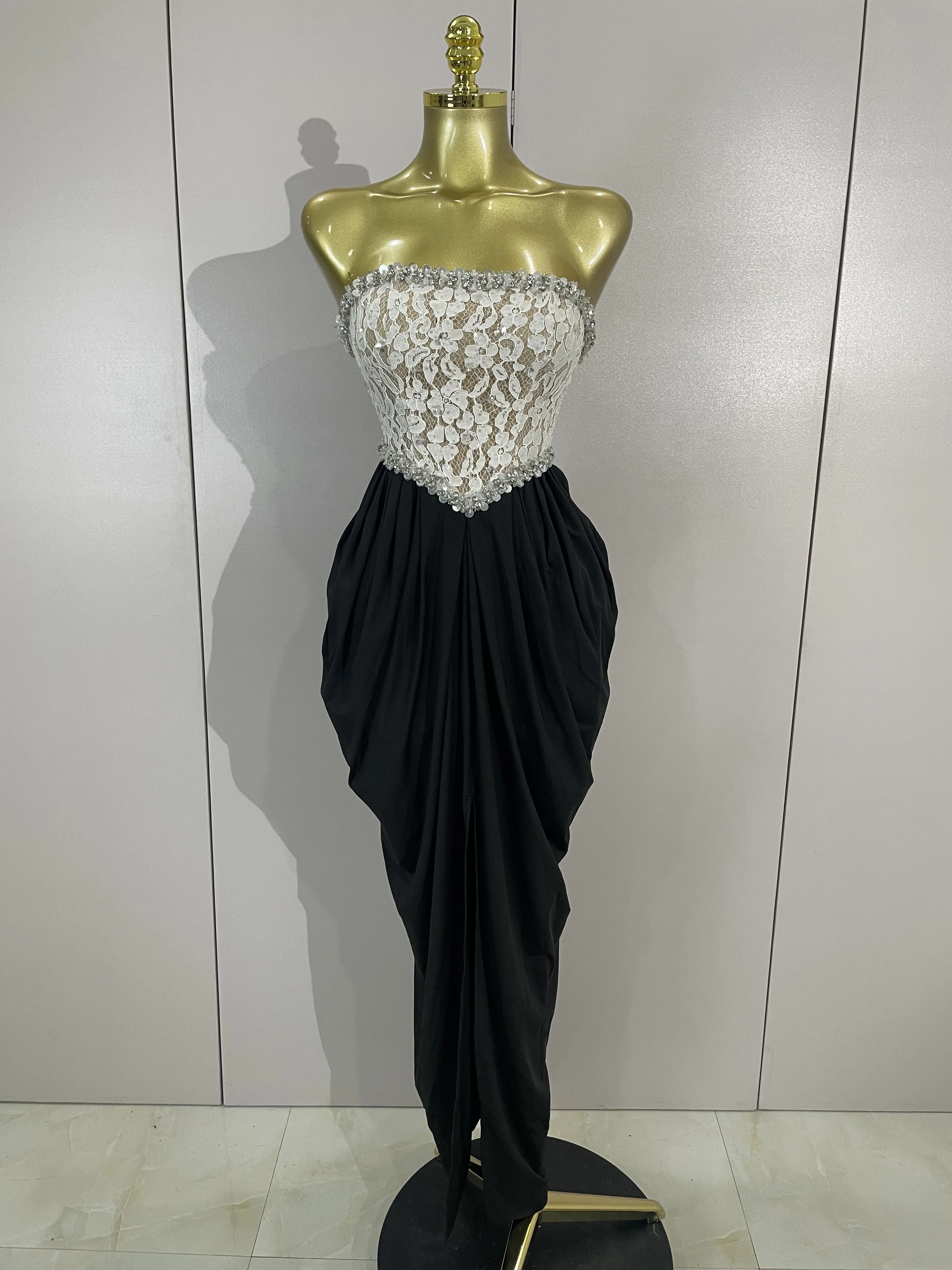 New Sexy Lace Sequin Crystal Strapless Backless Dress Patchwork Split Pleated Maxi Long Luxury Birthday Evening Party Club Dress
New Sexy Lace Sequin Crystal Strapless Backless Dress Patchwork Split Pleated Maxi Long Luxury Birthday Evening Party Club Dress