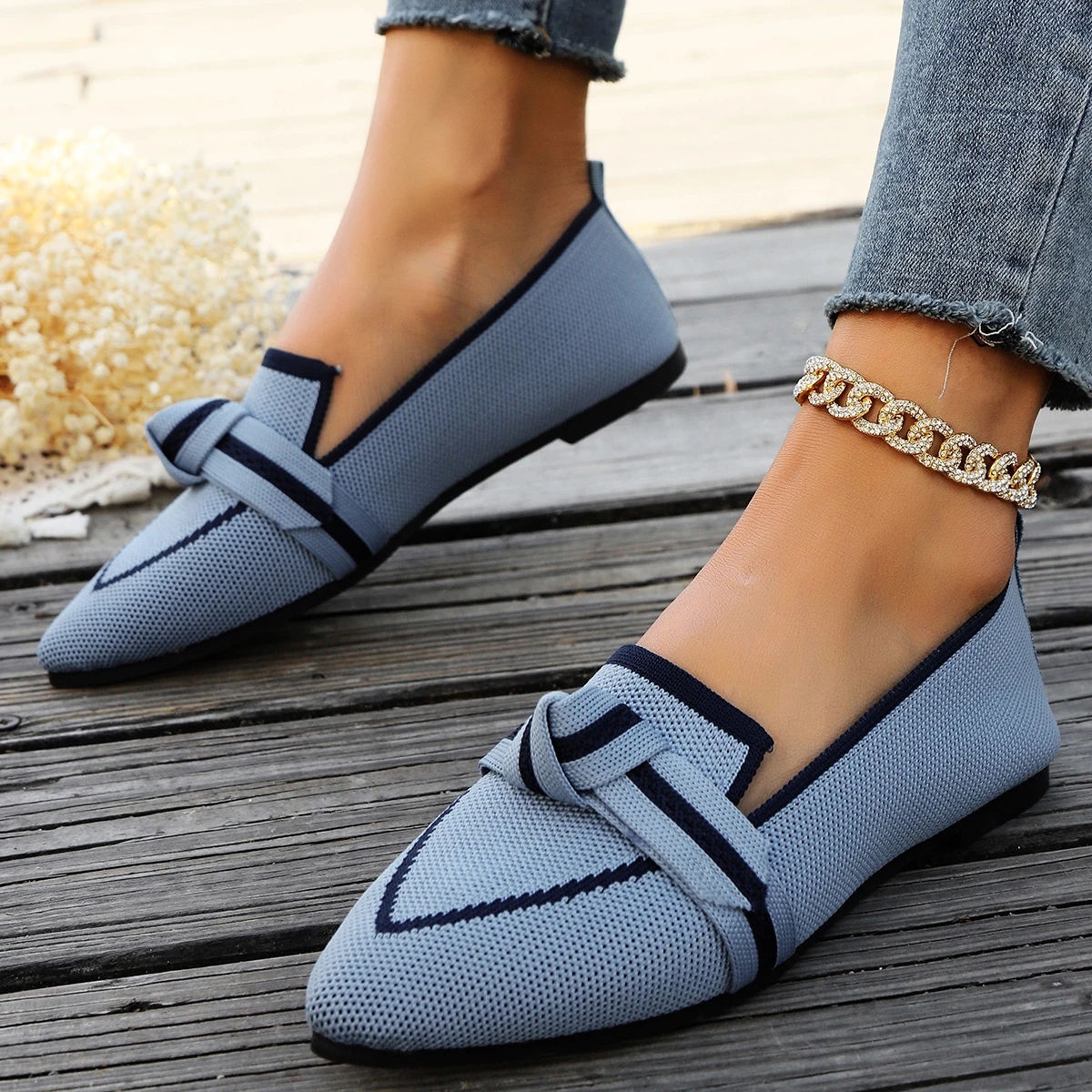 Women Bowknot Pointed Toe Breathable Mesh Casual Shoes Comfort Walkers Ladies Light Lace Up Soft Sole Flats Zapatos De Mujer
Women Bowknot Pointed Toe Breathable Mesh Casual Shoes Comfort Walkers Ladies Light Lace Up Soft Sole Flats Zapatos De Mujer