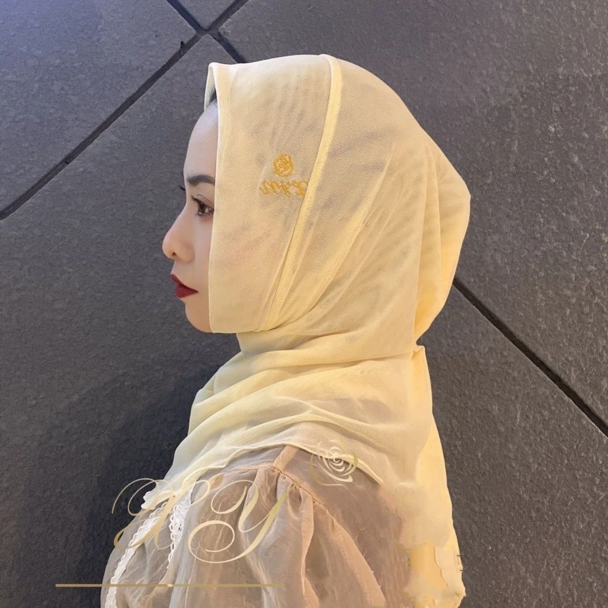 Free Shipping Hijab Muslim Women Shawl Headscarf Luxury Tassels Chiffon Scarf Malaysia Kufi Islam Summer Thin White 05351
Free Shipping Hijab Muslim Women Shawl Headscarf Luxury Tassels Chiffon Scarf Malaysia Kufi Islam Summer Thin White 05351