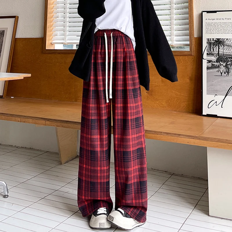 Korean Vintage Plaid Pants Women Contrast Color Drape Casual Wide-Leg Trousers Autumn Fashion Loose Fit Street Lace Up Pants
Korean Vintage Plaid Pants Women Contrast Color Drape Casual Wide-Leg Trousers Autumn Fashion Loose Fit Street Lace Up Pants
