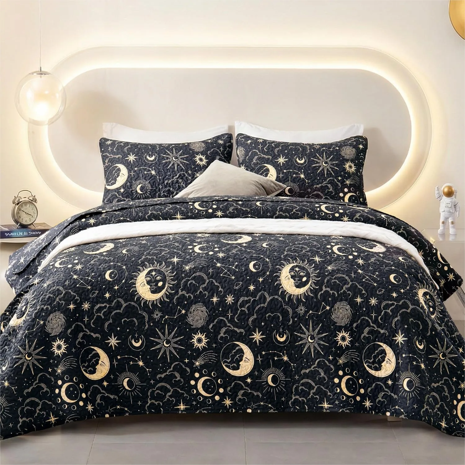 Quilt Set Full Queen Size Black Print 3 Piece, Lightweight Soft Coverlet with Starry Pattern Bedspread
Quilt Set Full Queen Size Black Print 3 Piece, Lightweight Soft Coverlet with Starry Pattern Bedspread