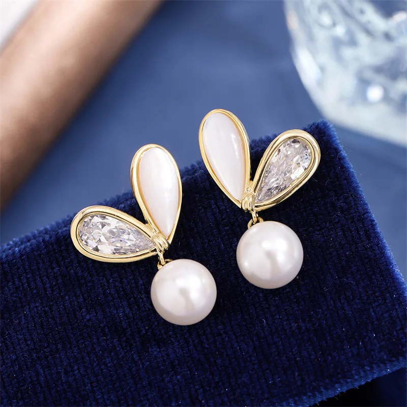 1pcs Elegant and trendy ear stud S925 silver needle high-end shell butterfly earrings, ins style pearl earrings
1pcs Elegant and trendy ear stud S925 silver needle high-end shell butterfly earrings, ins style pearl earrings