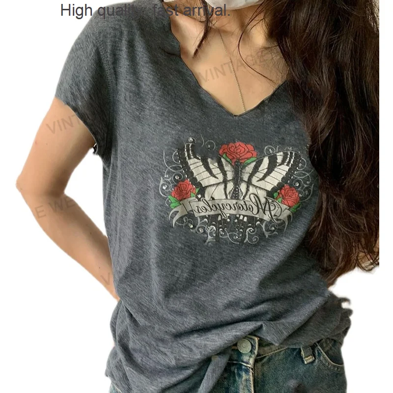 Retro Dark American-Style Gray V-neck Butterfly Distressed Short-Sleeved T-shirt Women's Summer Top
Retro Dark American-Style Gray V-neck Butterfly Distressed Short-Sleeved T-shirt Women's Summer Top