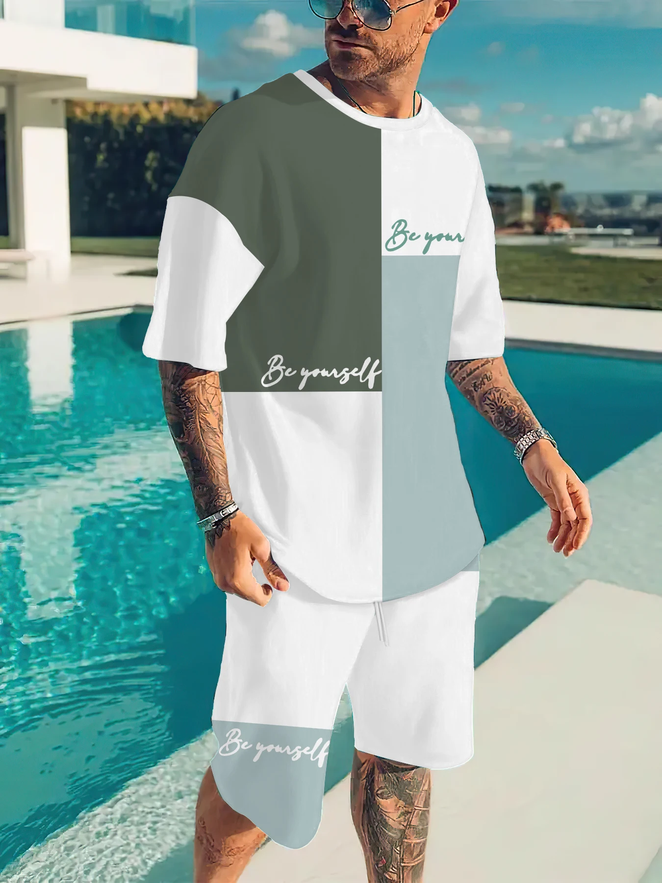 The 2025 summer new men's suit is casual and fashionable with 3D letter printing, soft, comfortable and breathable
The 2025 summer new men's suit is casual and fashionable with 3D letter printing, soft, comfortable and breathable