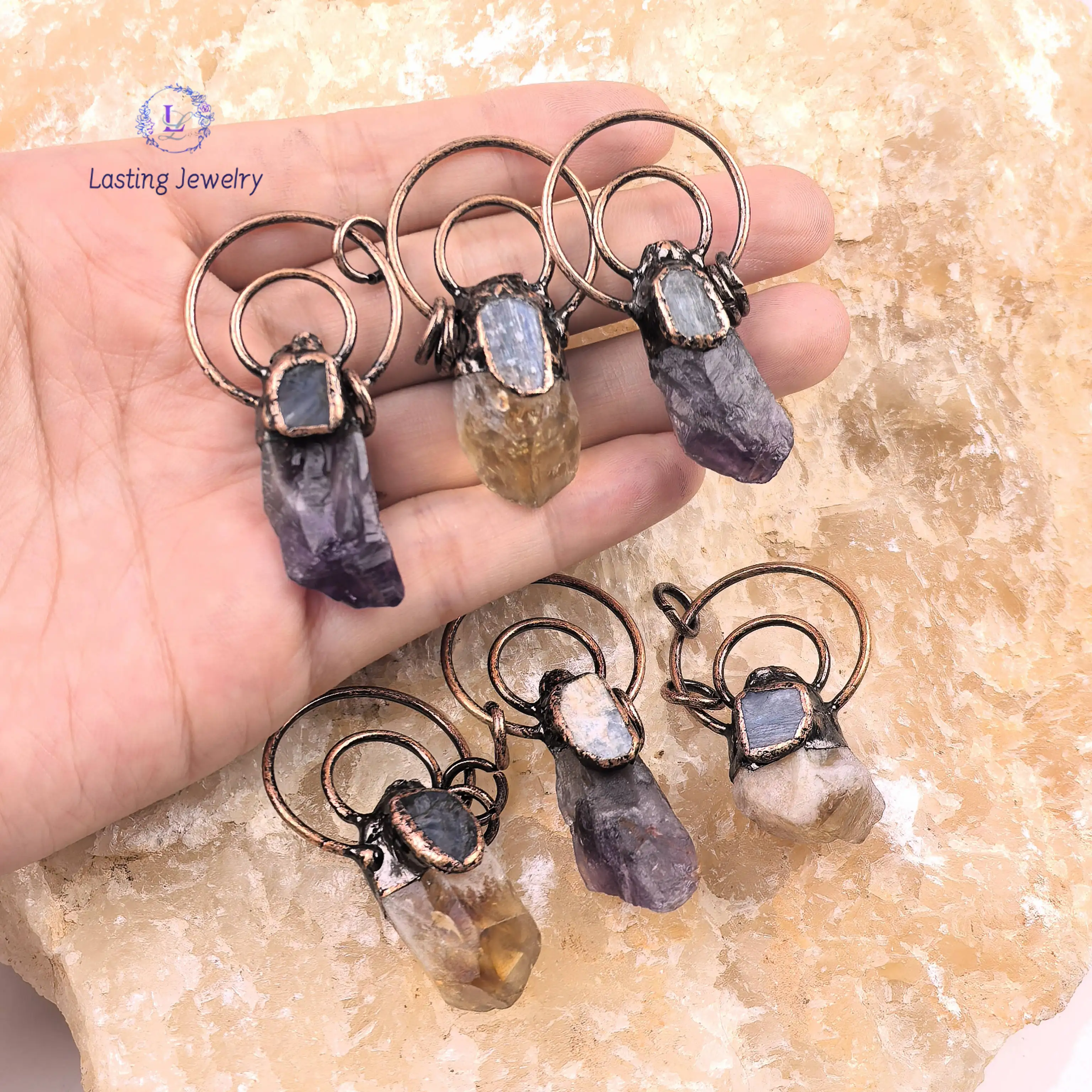 Soldered Bronze Raw Amethyst Point Hoop Pendants,Antique Copper Citrine Nugget Stick Charms Vintage Crystal Necklace DIY Jewelry
Soldered Bronze Raw Amethyst Point Hoop Pendants,Antique Copper Citrine Nugget Stick Charms Vintage Crystal Necklace DIY Jewelry
