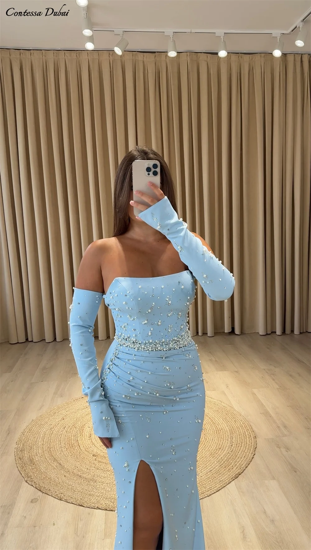 Contessa Dubai, синее платье для выпускного вечера с разрезом в форме колонны и жемчужным декором, платье для выпускного вечера со складками на талии, 2025 г.
Contessa Dubai, синее платье для выпускного вечера с разрезом в форме колонны и жемчужным декором, платье для выпускного вечера со складками на талии, 2025 г.