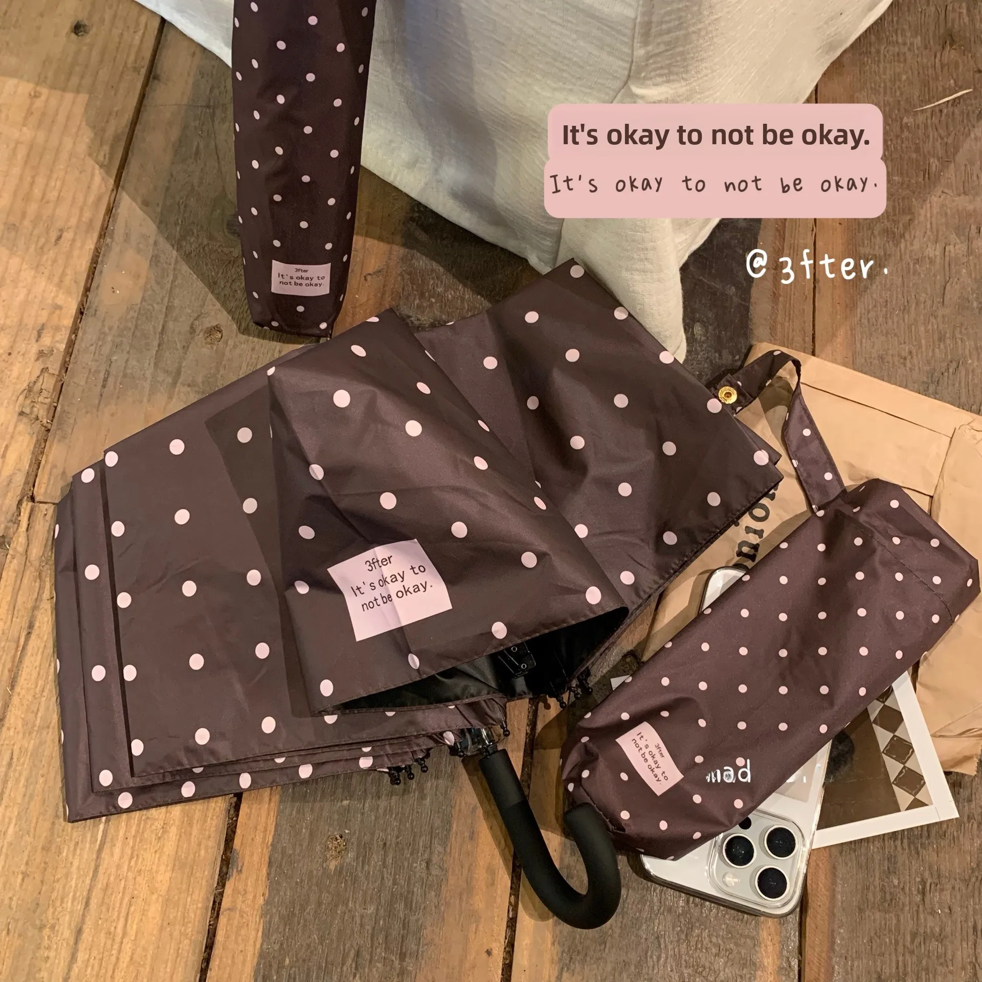 Very Korean Bent-Handle Umbrella "It's Okay Not Perfect" Sunshade Umbrella for Rainy Days Stainless Steel Shaft Black Glue Fa...
Very Korean Bent-Handle Umbrella "It's Okay Not Perfect" Sunshade Umbrella for Rainy Days Stainless Steel Shaft Black Glue Fa...