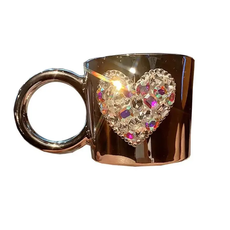 Exquisite Household Love Plated Glass Cup Light Luxury Diamond Studded Birthday Gift Coffee Cup Electroplated Glass Drinking Cup
Exquisite Household Love Plated Glass Cup Light Luxury Diamond Studded Birthday Gift Coffee Cup Electroplated Glass Drinking Cup