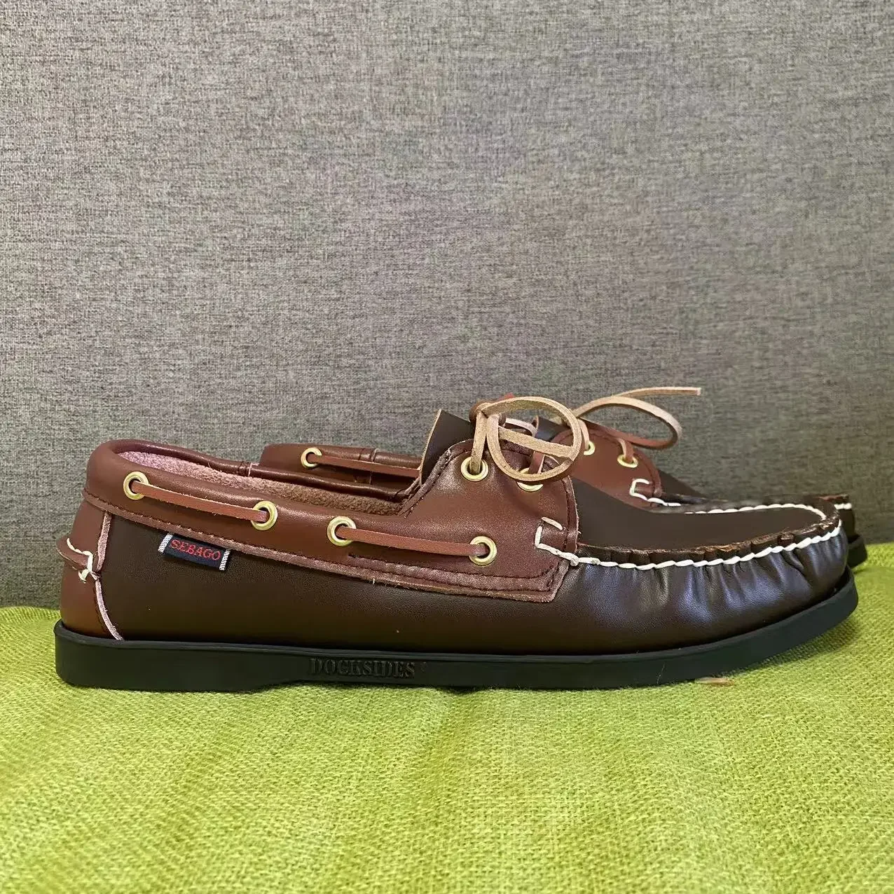 Men Homme Authentic Sebago Docksides Shoes - Premium Leather Moc Toe Lace Up Boat Shoes DA53
Men Homme Authentic Sebago Docksides Shoes - Premium Leather Moc Toe Lace Up Boat Shoes DA53