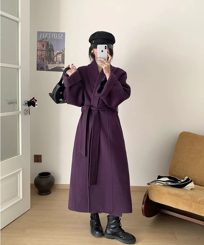 Осень-зима Длинное шерстяное двустороннее тканевое пальто Женское свободное шерстяное пальто на шнуровке Высококачественное элегантное двустороннее шерстяное пальто
Осень-зима Длинное шерстяное двустороннее тканевое пальто Женское свободное шерстяное пальто на шнуровке Высококачественное элегантное двустороннее шерстяное пальто