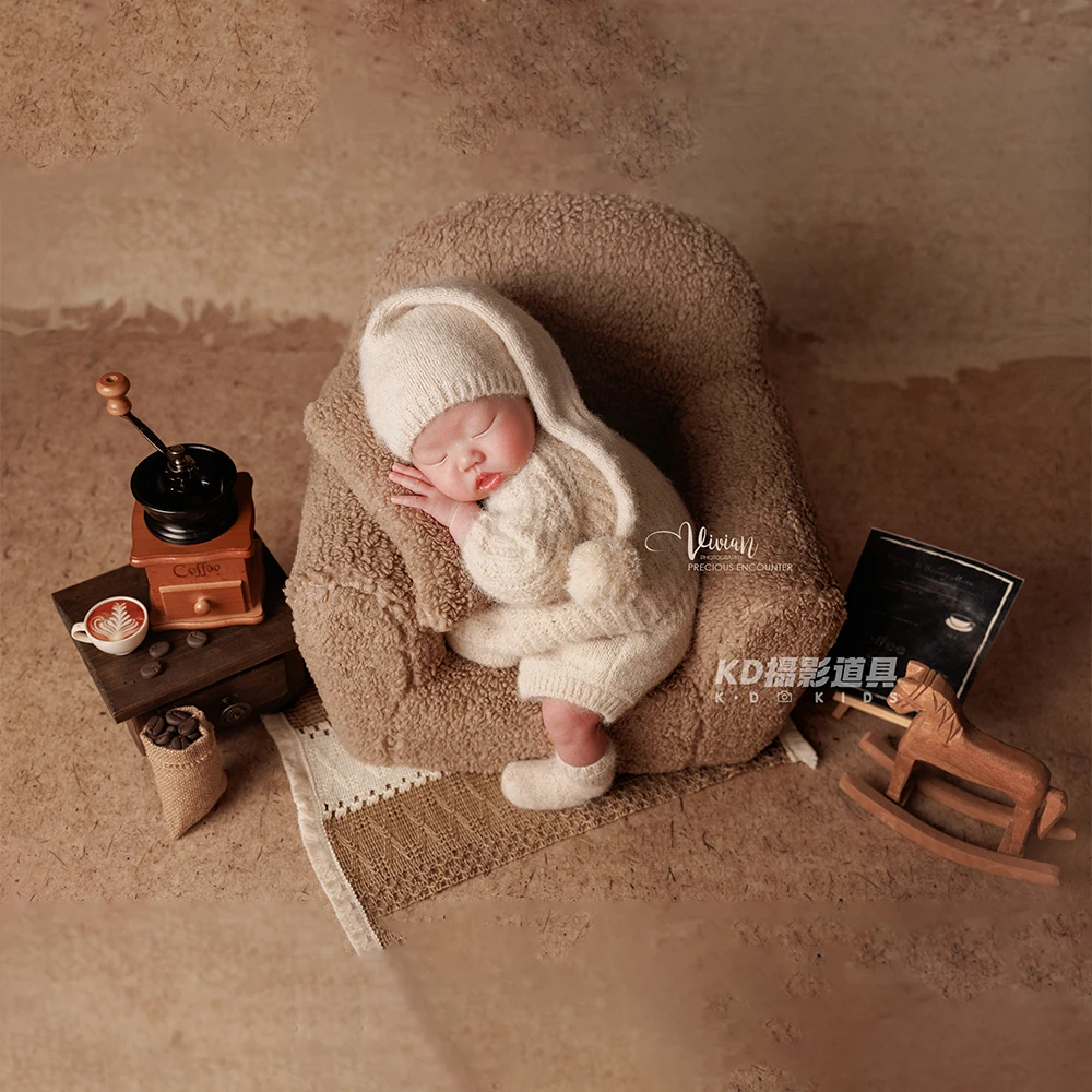Newborn Photography Props Knitted Baby Clothes Three-Piece Set Teddy Bear Doll Wooden Horse Props Photo Studio Shoot Accessories
Newborn Photography Props Knitted Baby Clothes Three-Piece Set Teddy Bear Doll Wooden Horse Props Photo Studio Shoot Accessories