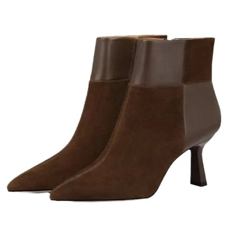 Large size 2024 high quality new pointed head side zipper fashion short tube European and American style women's boots
Large size 2024 high quality new pointed head side zipper fashion short tube European and American style women's boots