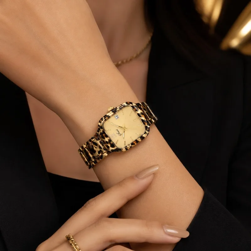 Chic Leopard Print Square Wristwatch for Women Top Brand Fashion Analog Laides Quartz Clock Elegant Dress Woman Watches Gift
Chic Leopard Print Square Wristwatch for Women Top Brand Fashion Analog Laides Quartz Clock Elegant Dress Woman Watches Gift