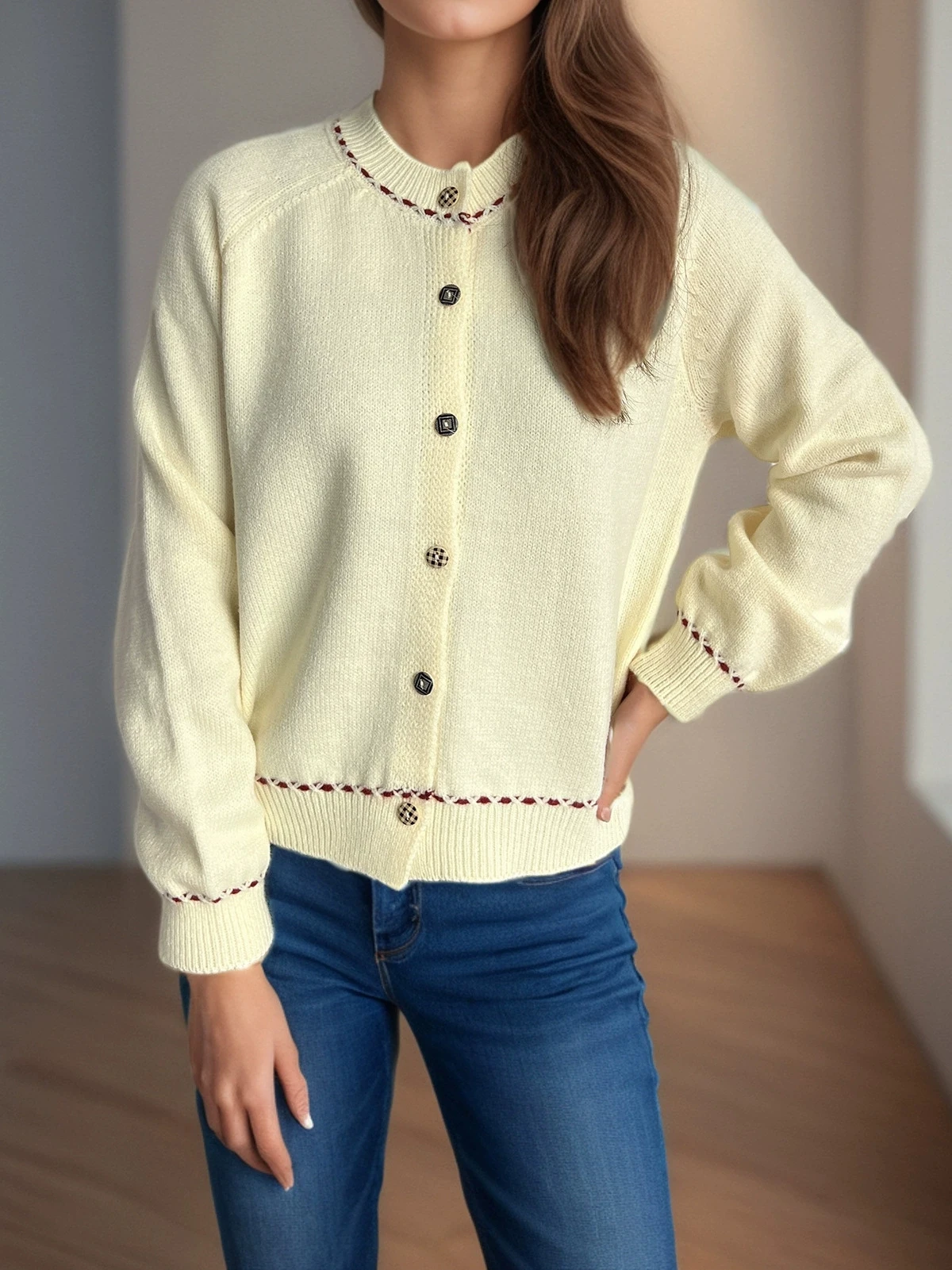 Новый европейский и американский повседневный свободный элегантный модный вязаный свитер с цветными пуговицами и круглым вырезом, кардиган
Новый европейский и американский повседневный свободный элегантный модный вязаный свитер с цветными пуговицами и круглым вырезом, кардиган