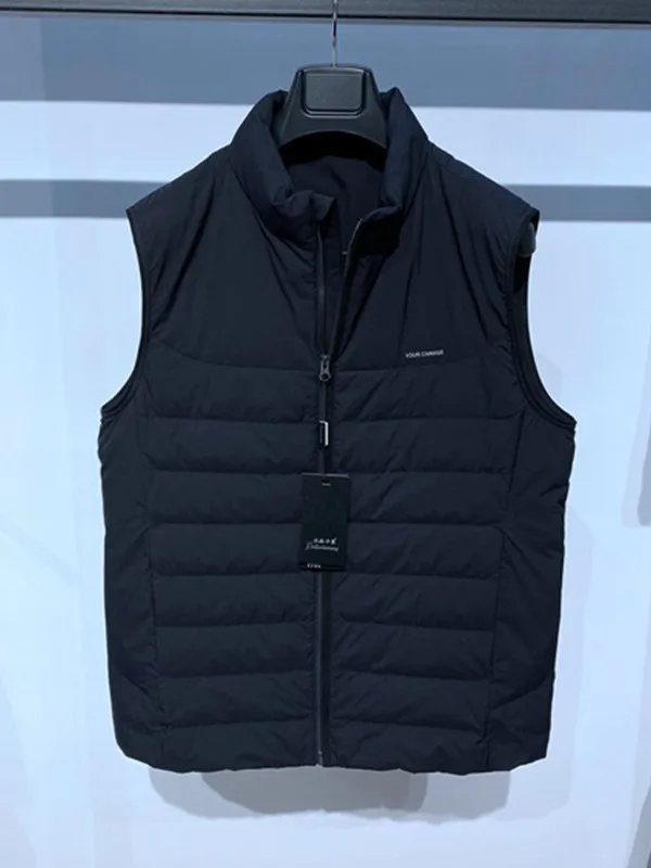 Новая мужская стеганая жилетка 2025 года, легкая, приталенная, деловая повседневная, из нейлоновой ткани, теплая, на молнии, с воротником-стойкой, для поездок на работу...
Новая мужская стеганая жилетка 2025 года, легкая, приталенная, деловая повседневная, из нейлоновой ткани, теплая, на молнии, с воротником-стойкой, для поездок на работу...