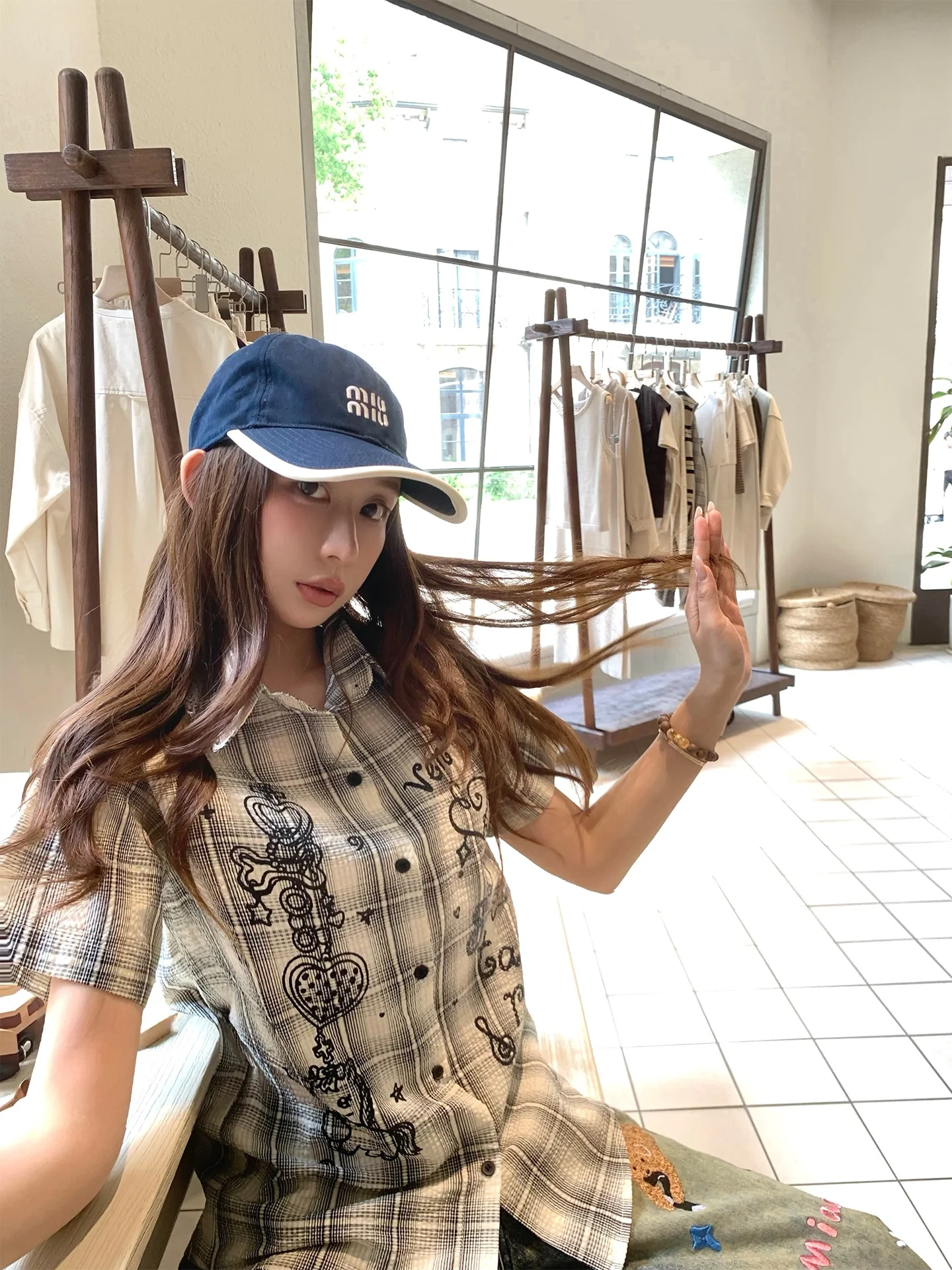 Xueke Kitty Pattern Embroidered Plaid Short Sleeve Women's Shirt Casual Style Spring Summer New Millennium Style Top
Xueke Kitty Pattern Embroidered Plaid Short Sleeve Women's Shirt Casual Style Spring Summer New Millennium Style Top