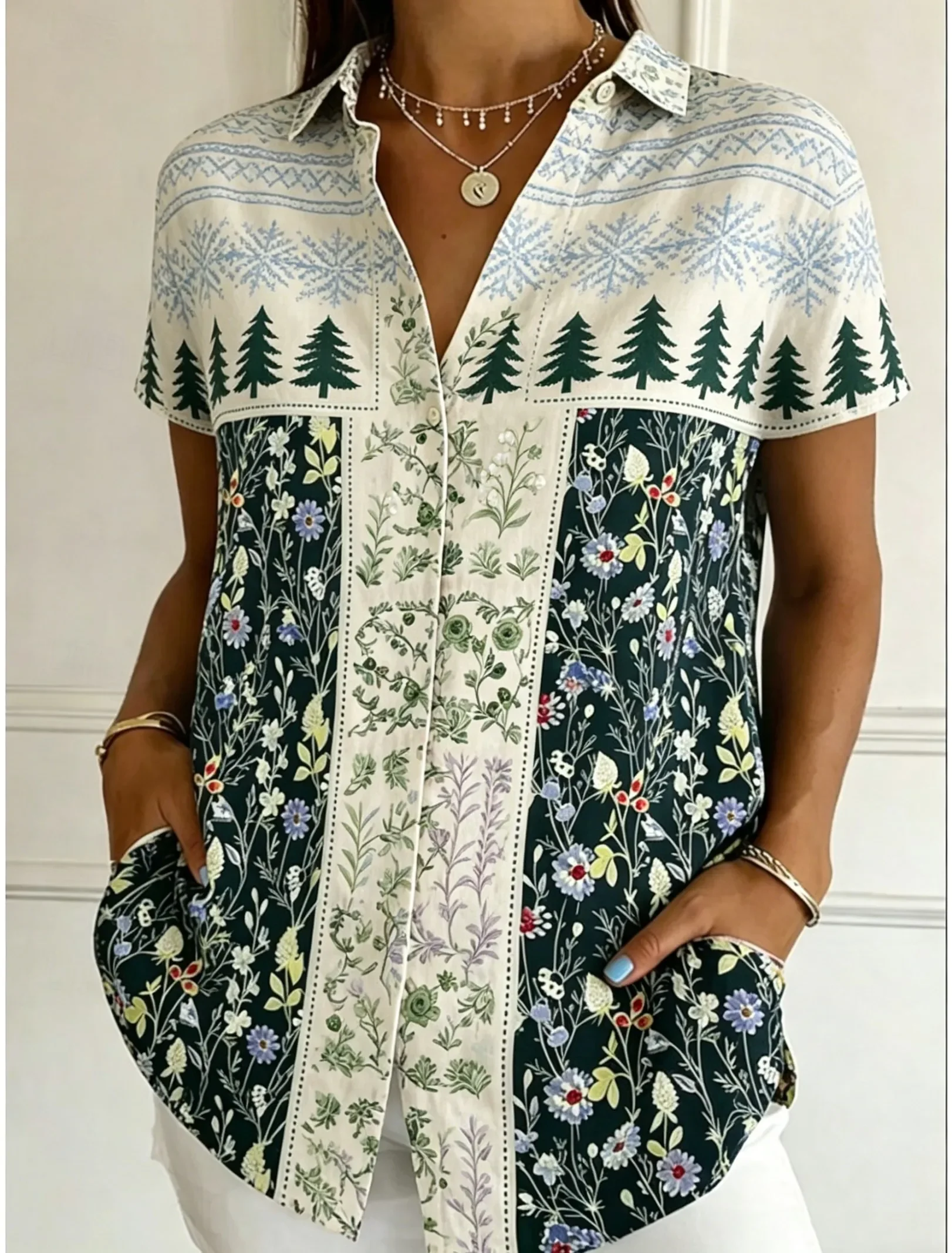Women's Short Sleeve Lapel Boho Floral Patchwork Print Button-Up Shirt, Casual Tops for Spring Summer Daily Holiday Wear Shirt
Women's Short Sleeve Lapel Boho Floral Patchwork Print Button-Up Shirt, Casual Tops for Spring Summer Daily Holiday Wear Shirt