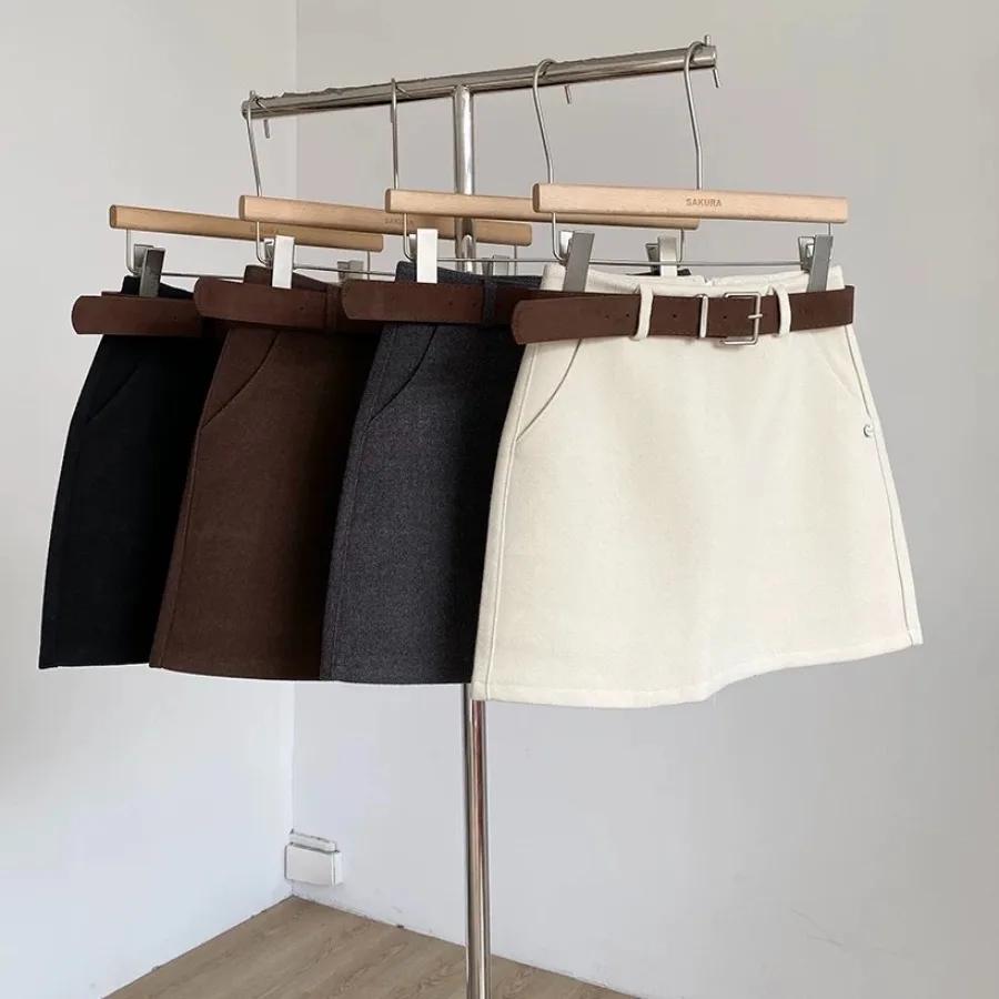 Повседневная элегантная цветная шерстяная юбка А-силуэта с высокой талией, универсальная, под ремень, осенне-зимняя новинка, для офиса, из смесового хлопка
Повседневная элегантная цветная шерстяная юбка А-силуэта с высокой талией, универсальная, под ремень, осенне-зимняя новинка, для офиса, из смесового хлопка