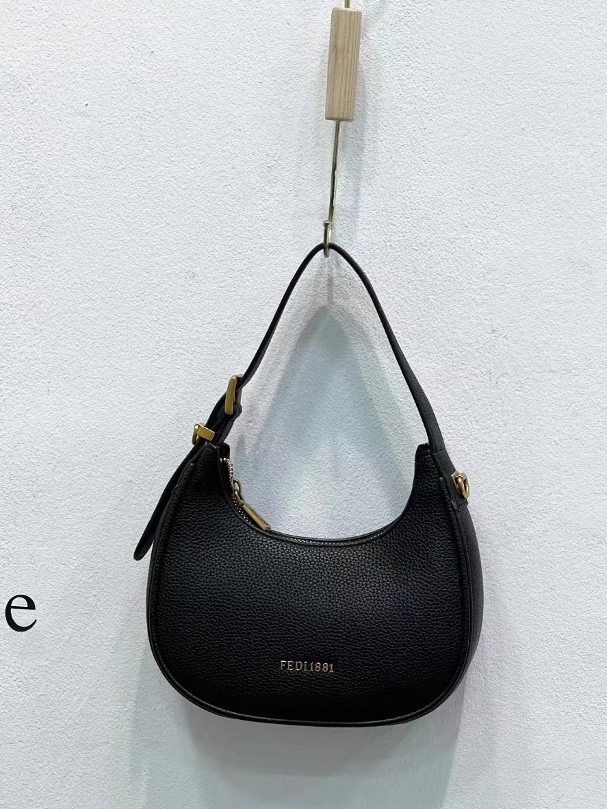 Ele Simple Leather oulder Bag Moon ape Handbag Commuter Hobo Bag for Women Casual Sle Detachable Strap Zipper Closure
Ele Simple Leather oulder Bag Moon ape Handbag Commuter Hobo Bag for Women Casual Sle Detachable Strap Zipper Closure